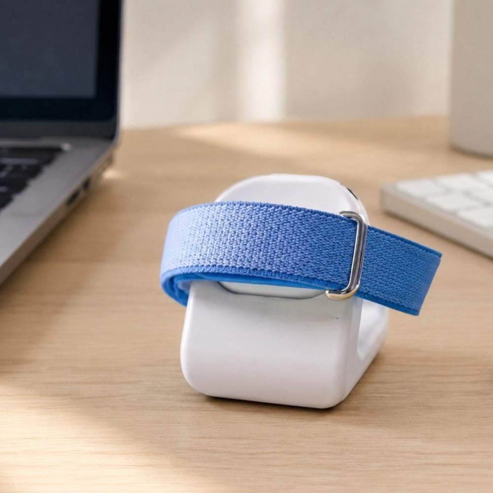حامل شحن من السيليكون المقاوم  - مراجعة Watch Charging Dock وسعره